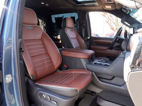 Used 2026 GMC Sierra 3500 Denali Ultimate image 29