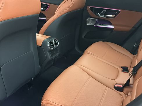 New 2026 Mercedes-Benz GLC 300 4MATIC image 30