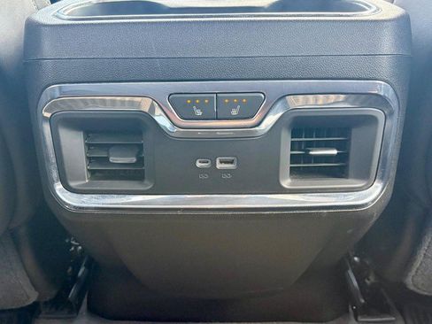 Used 2024 GMC Sierra 2500 Denali Ultimate AWD/4WD image 13