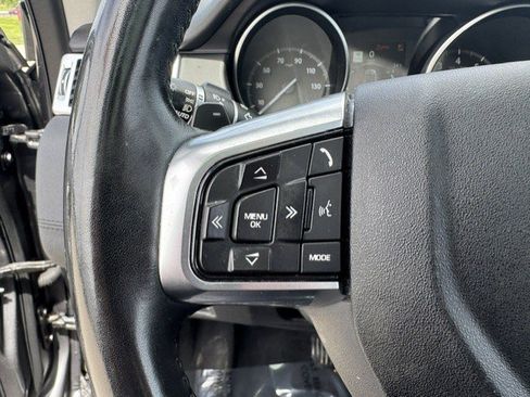 Used 2018 Land Rover Discovery Sport HSE AWD/4WD image 15