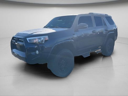 Used 2020 Toyota 4Runner SR5 Premium image 9