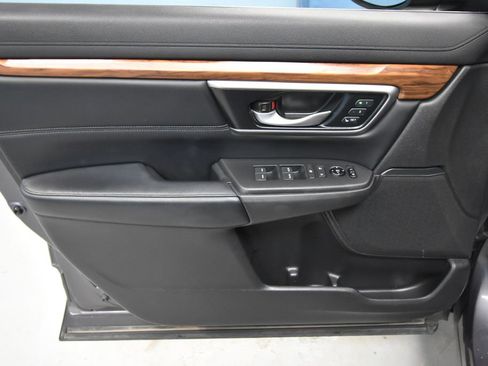 Used 2020 Honda CR-V Touring image 4