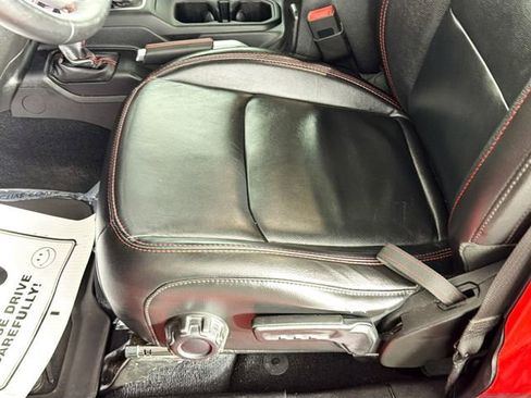 Used 2020 Jeep Wrangler Unlimited Rubicon w/ Dual Top Group image 19