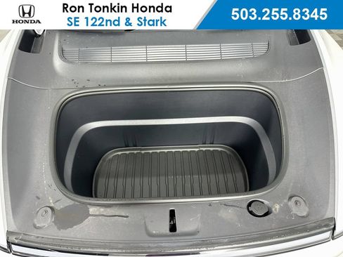 Used 2026 Tesla Model Y AWD image 1