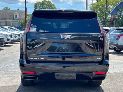 Used 2023 Cadillac Escalade ESV Sport Platinum AWD/4WD image 6