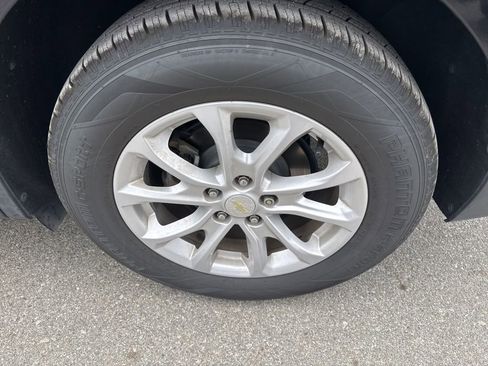 Used 2019 Chevrolet Equinox LT FWD image 7