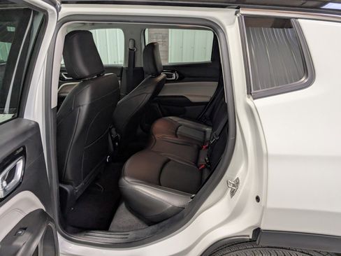 Used 2022 Jeep Compass Limited image 9