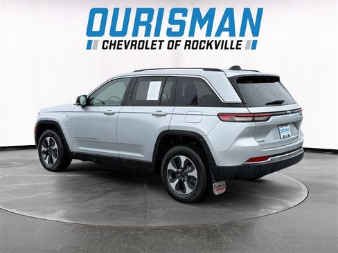 Used 2023 Jeep Grand Cherokee 4WD 4xe image 4