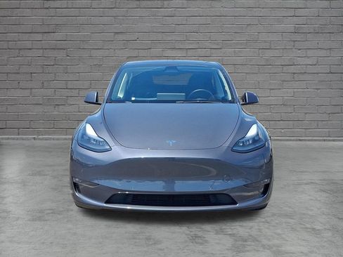 Used 2022 Tesla Model Y Performance AWD/4WD image 3