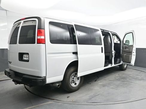 Used 2024 Chevrolet Express 3500 LS RWD image 45