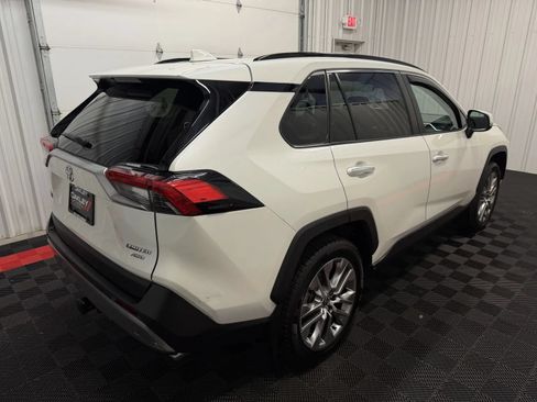 Used 2022 Toyota RAV4 Limited AWD/4WD image 4
