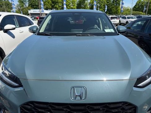 Used 2024 Honda HR-V EX-L image 2