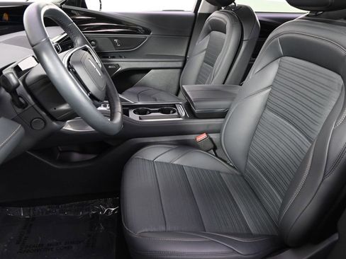New 2026 Lincoln Nautilus Reserve AWD/4WD image 13