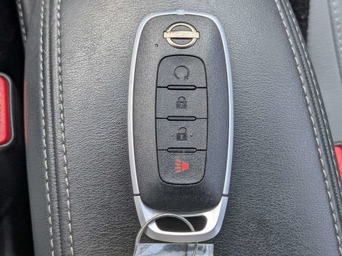 Used 2023 Nissan Kicks SR w/ SR Premium Package FWD image 32