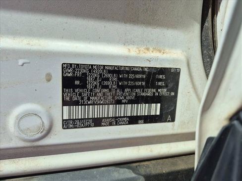 Used 2019 Toyota RAV4 XSE AWD/4WD image 6