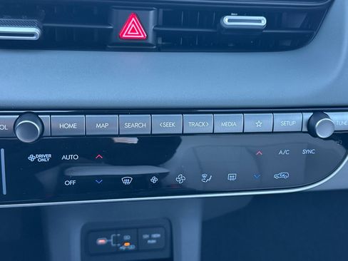 New 2026 Hyundai Ioniq 5 Limited image 21