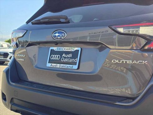 Used 2025 Subaru Outback Premium w/ Popular Package #1A AWD/4WD image 13