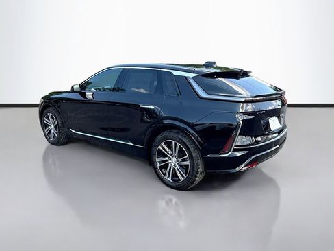 New 2025 Cadillac Lyriq Luxury image 7