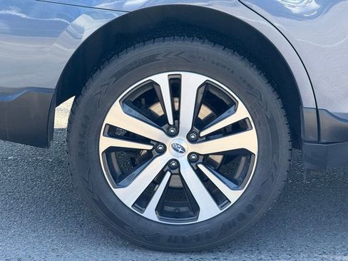 Used 2018 Subaru Outback 2.5i Limited image 7