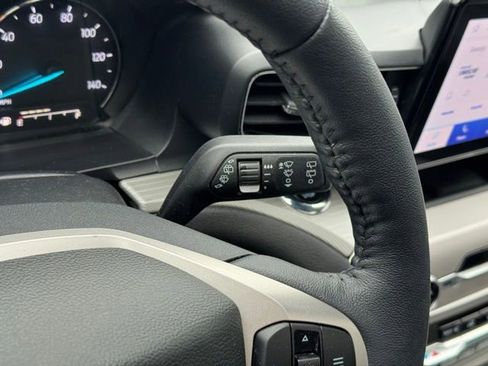 Certified 2023 Ford Explorer XLT w/ Equipment Group 202A image 31