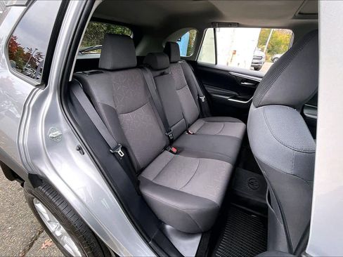 Used 2019 Toyota RAV4 XLE w/ Convenience Package image 19