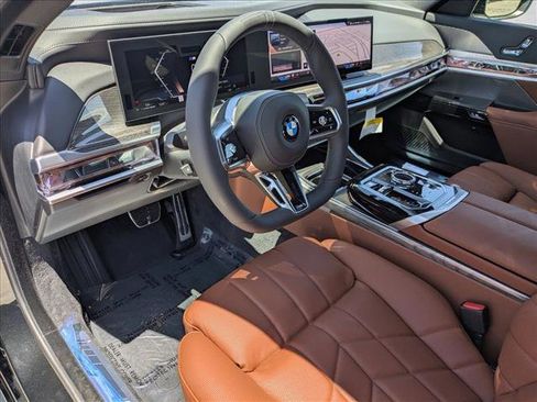 New 2026 BMW 740i RWD image 3