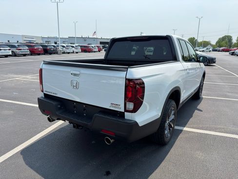 Used 2023 Honda Ridgeline Sport image 6