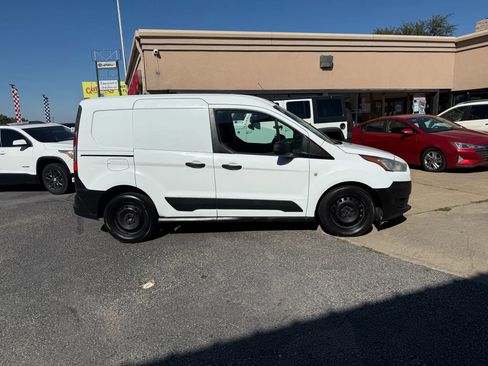 Used 2019 Ford Transit Connect XL image 4