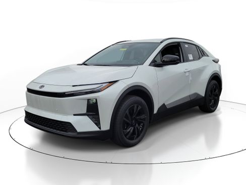 New 2026 Toyota C-HR AWD/4WD image 2