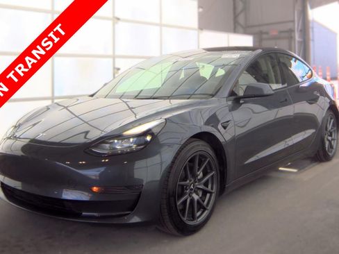 Used 2023 Tesla Model 3 Standard Range RWD image 1