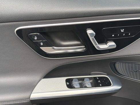 Certified 2025 Mercedes-Benz GLC 300 image 15