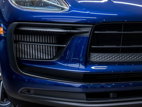 Certified 2026 Porsche Macan S AWD/4WD image 17