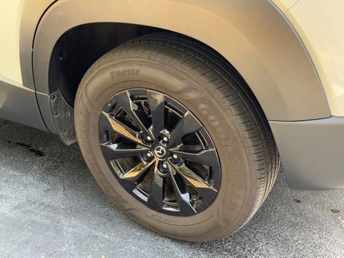 Used 2025 MAZDA CX-50 2.5 Hybrid w/ Preferred Pkg image 5