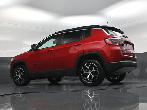Used 2024 Jeep Compass Limited AWD/4WD image 20