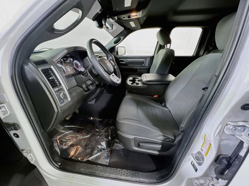 Used 2022 RAM 1500 Classic Warlock w/ Electronics Group AWD/4WD image 19