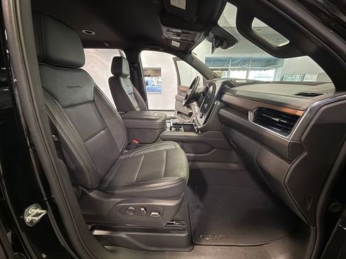 Certified 2025 GMC Yukon Denali image 12
