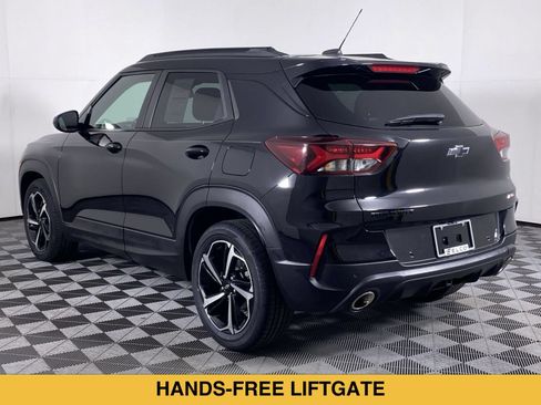 Certified 2022 Chevrolet TrailBlazer RS w/ Sun and Liftgate Package FWD image 19