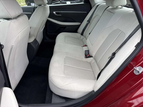 Used 2025 Hyundai Sonata SEL FWD image 28