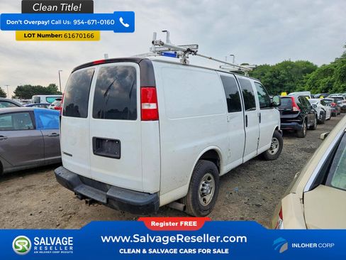 Used 2017 Chevrolet Express 2500 RWD image 4