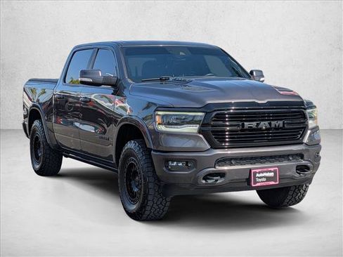 Used 2020 RAM 1500 Laramie AWD/4WD image 3