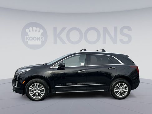 Used 2022 Cadillac XT5 Premium Luxury image 2