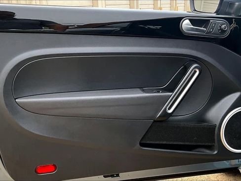 Used 2019 Volkswagen Beetle 2.0T Final Edition SEL image 18