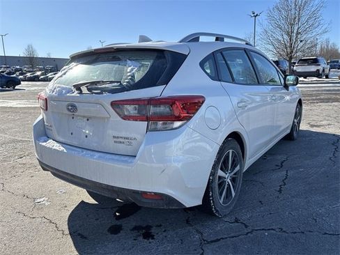 Used 2023 Subaru Impreza Premium image 11