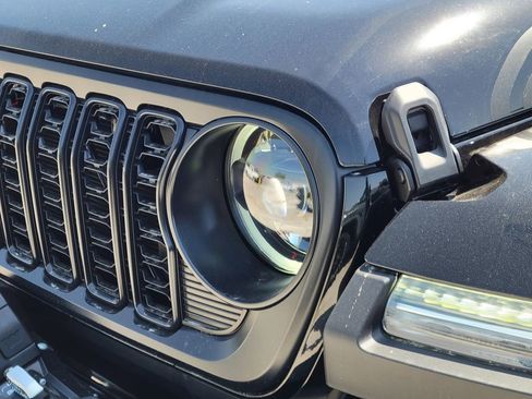 New 2026 Jeep Gladiator Rubicon image 20