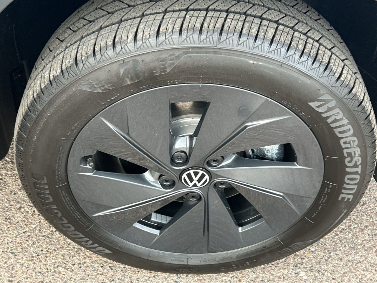 New 2027 Volkswagen Taos SE AWD/4WD image 6