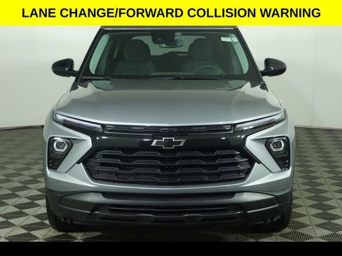 New 2026 Chevrolet TrailBlazer LT w/ Convenience Package AWD/4WD image 8