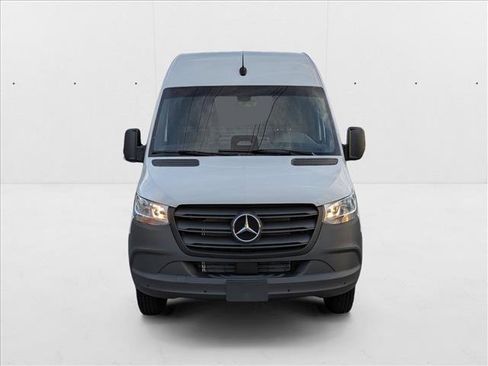 New 2025 Mercedes-Benz Sprinter 4500 image 6