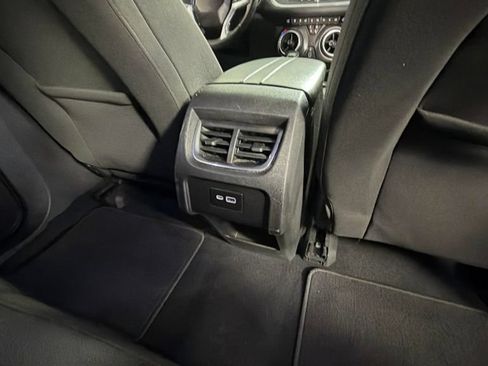 Used 2019 Chevrolet Blazer LT FWD image 30