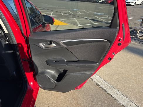 Used 2016 Honda Fit EX image 9