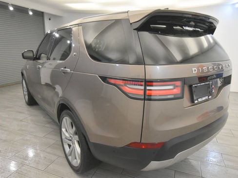 Used 2017 Land Rover Discovery HSE Luxury image 6
